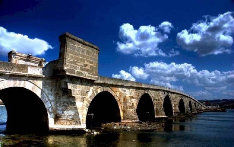 Mimar Sinan’ın Hayatı ve Mimar Sinan'ın Eserleri